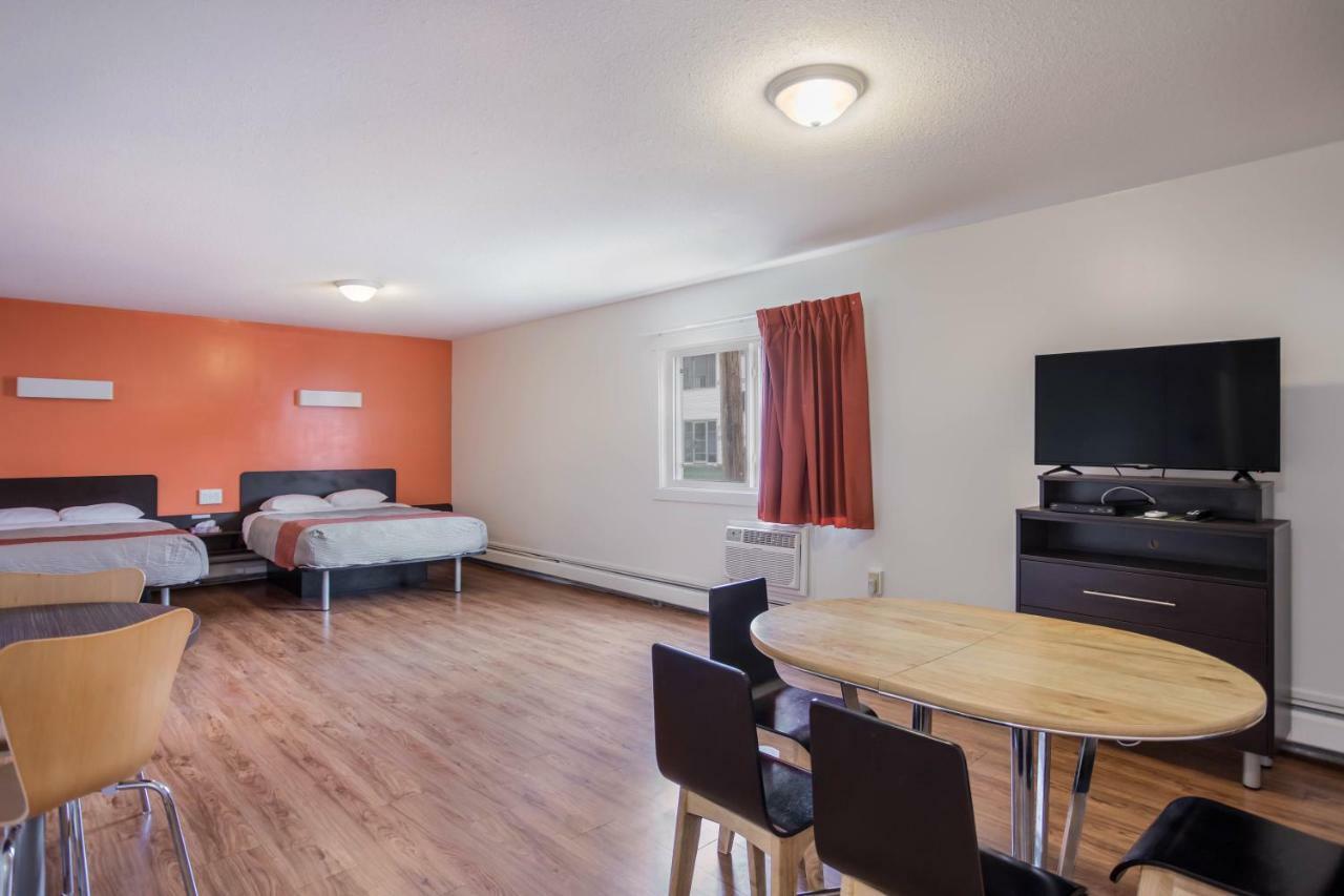 Motel Bo-Camrose, Ab Экстерьер фото
